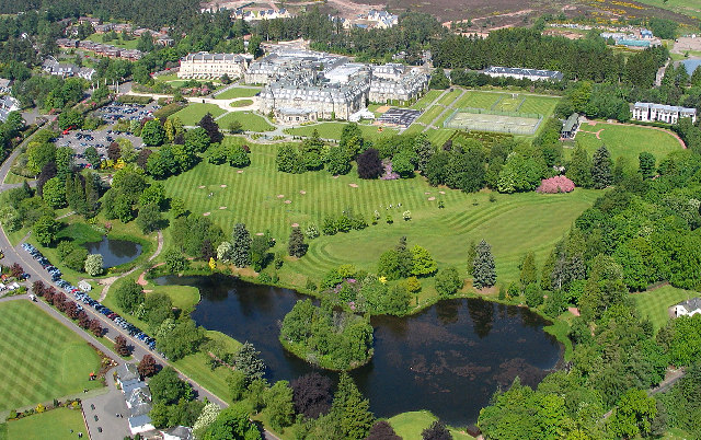 Gleneagles Hotel and grounds wiki image Simon Ledingham